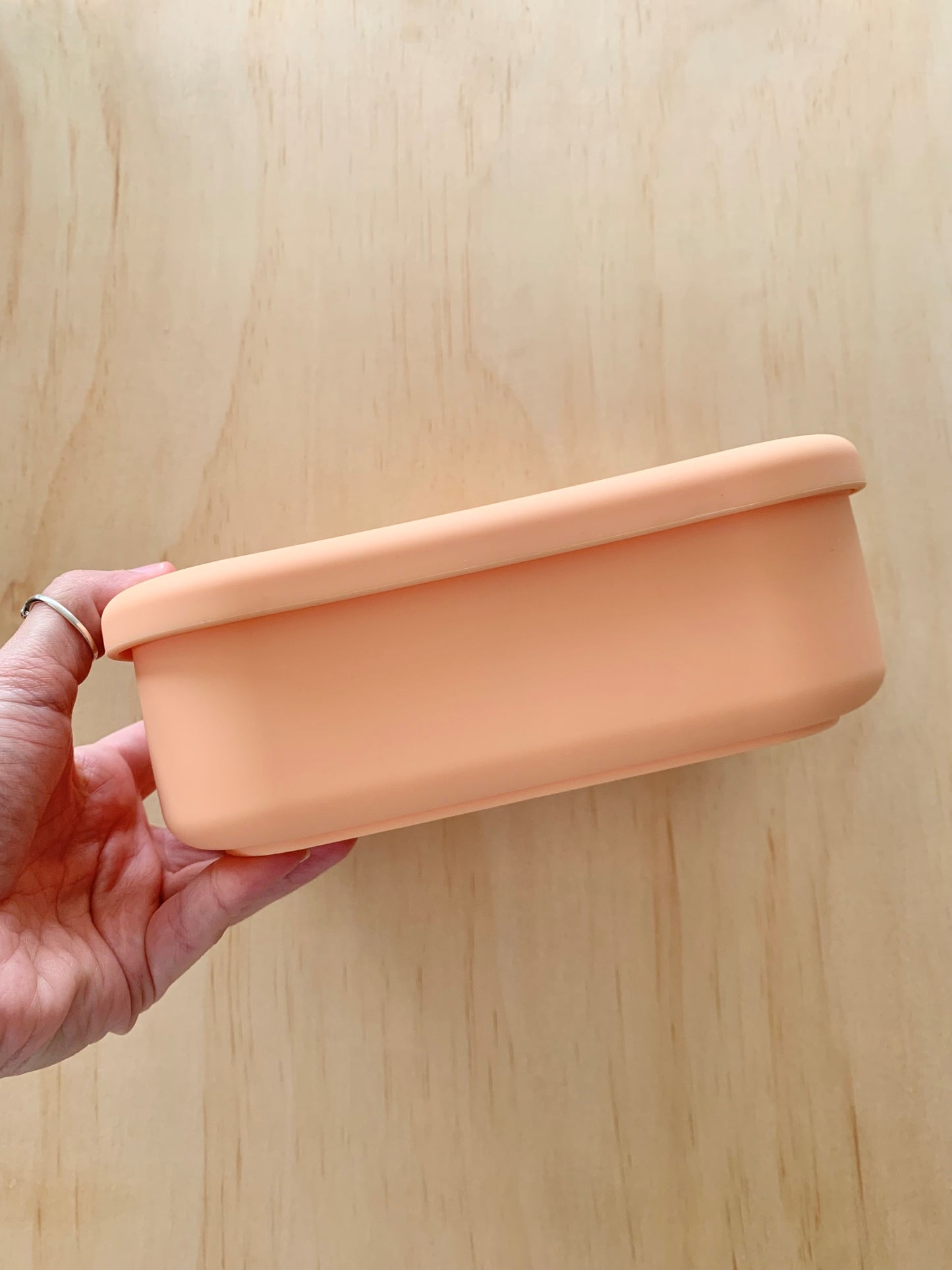 3 Compartment Silicone Lunchbox Pastel Peach